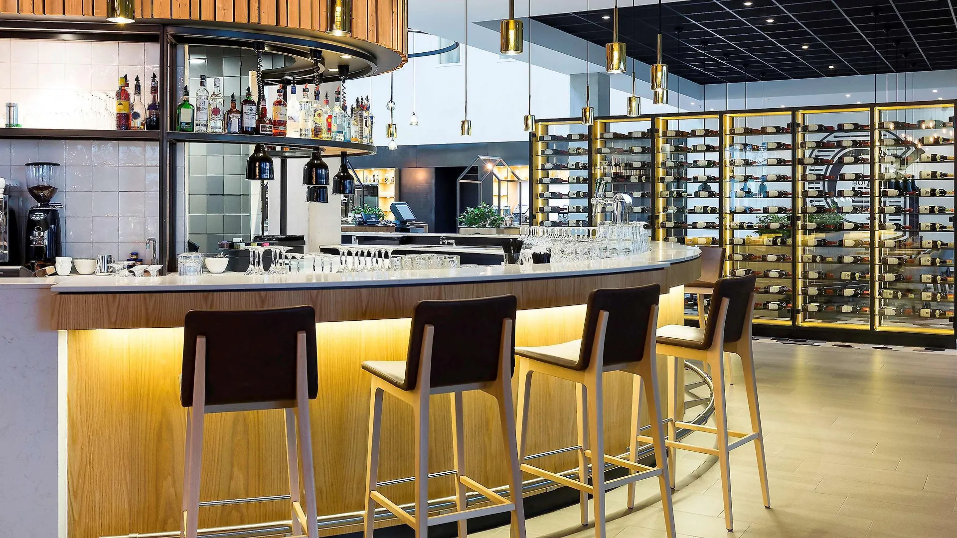 Novotel Amsterdam Schiphol Airport Хоофддорп Отель